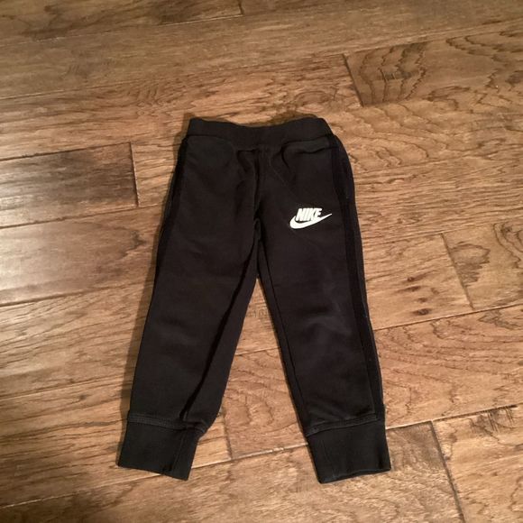 Nike Other - EUC Boys Nike Sweatpants